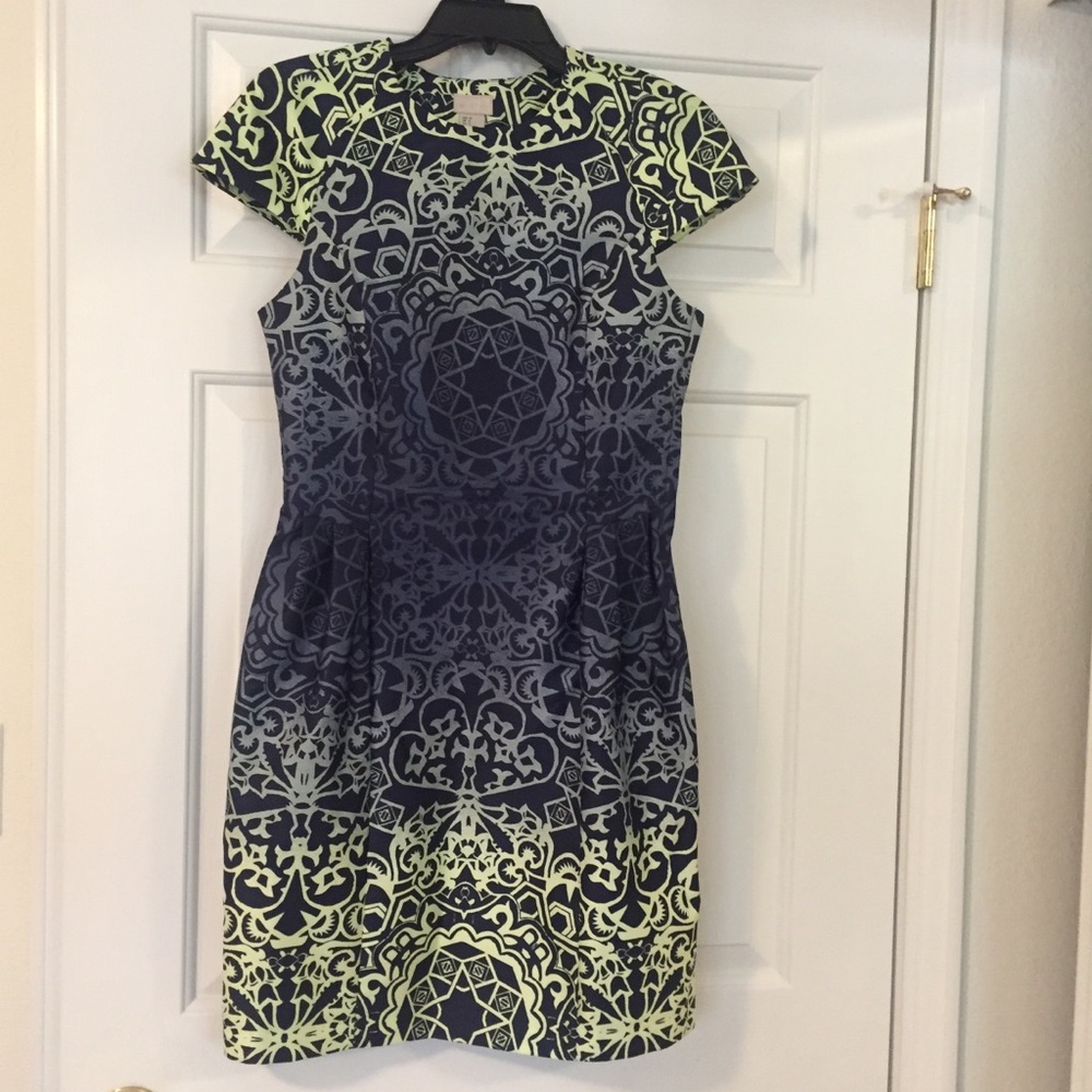 🆕H&M dress with back cutout design